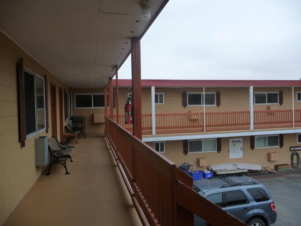 Sun Beach Motel room 3